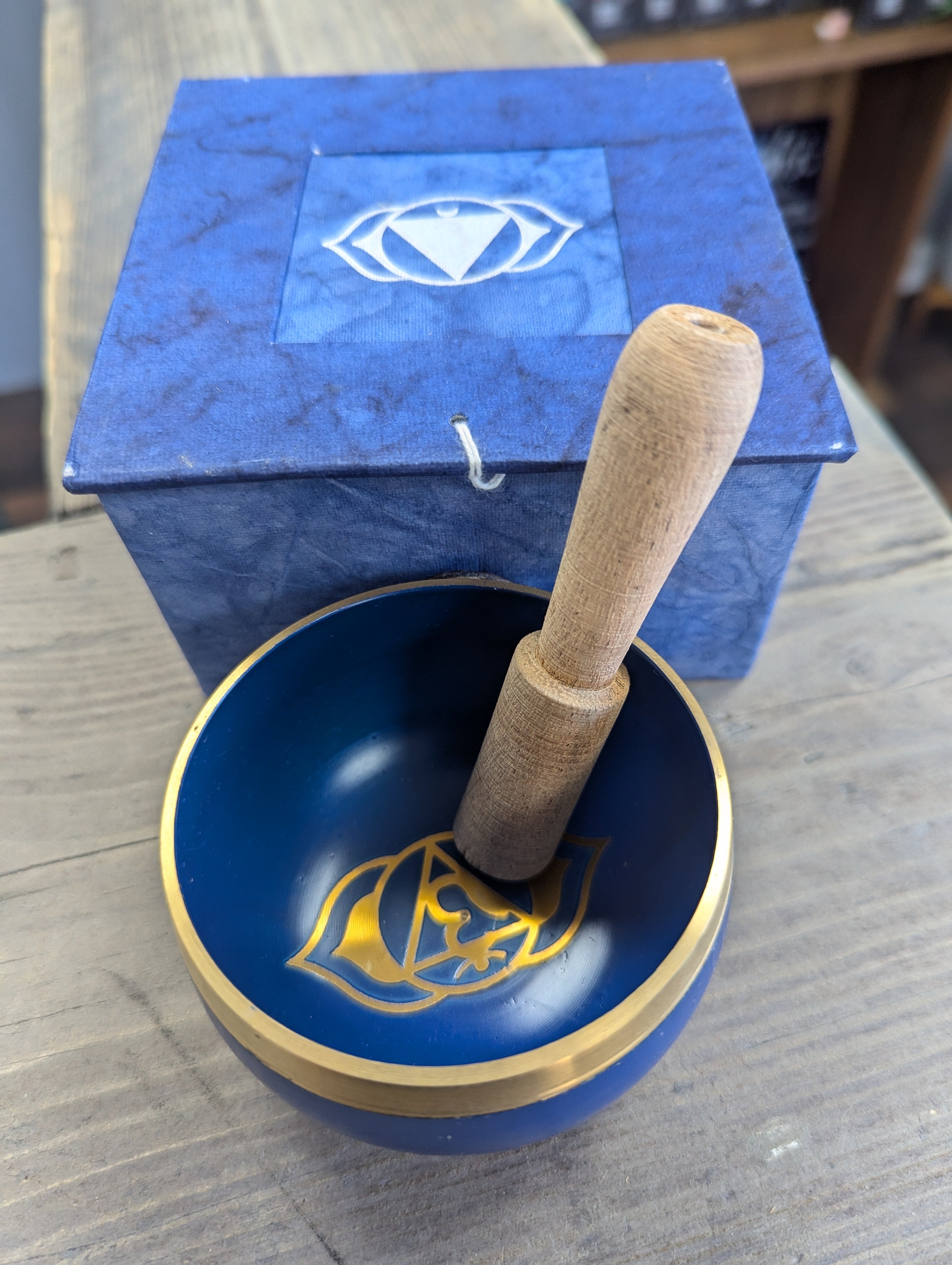Chakra Singing Bowl - Third Eye