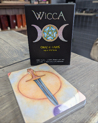 WICCAN ORACLE TAROT CARDS